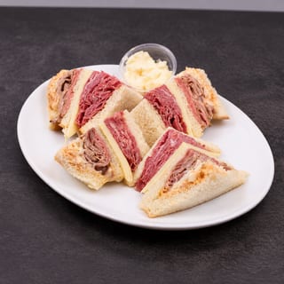 (C4) Corned Beef, Roast Beef, and Swiss Cheese
