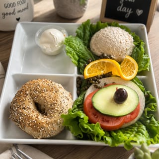 (I) Bagel, Cream Cheese, and Whitefish Salad