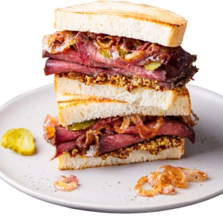 (R9) Corned Beef, Pastrami, and Swiss on Rye